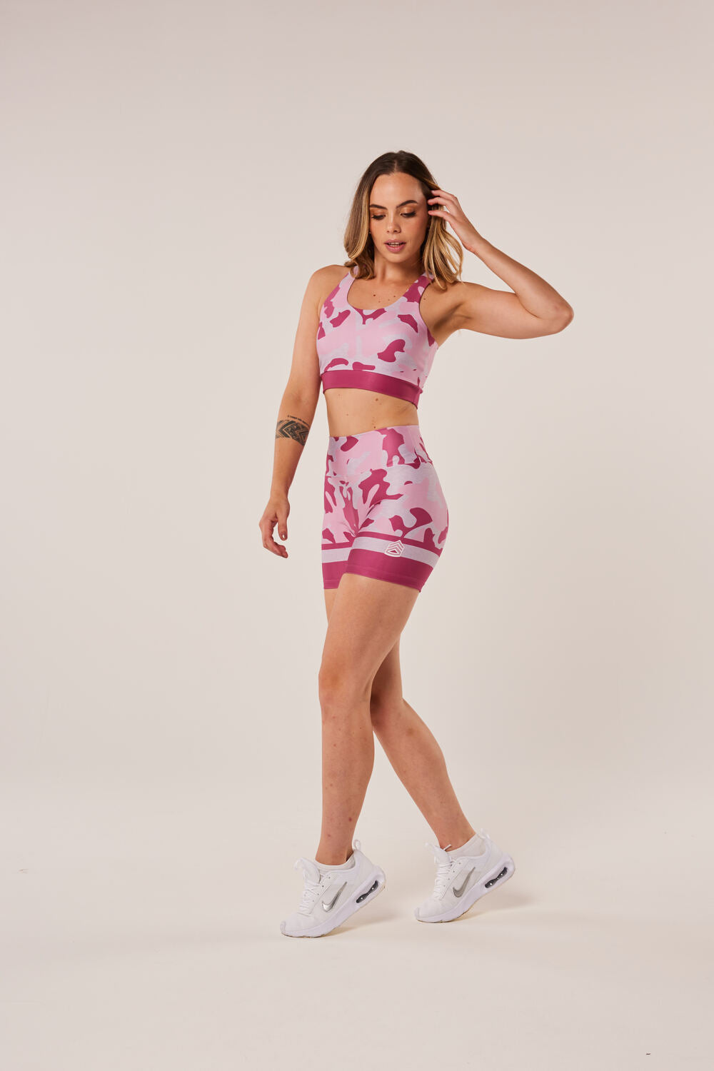 Bermuda Camuflada Mescla Rosa