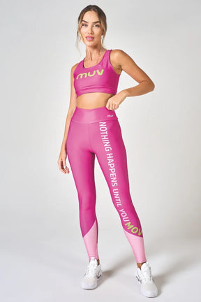 Conjunto Feminino Legging + Top Nadador Nothing Happens Until You Move